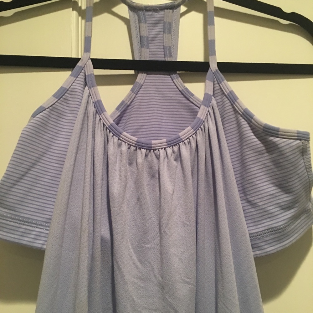 Lululemon workout tank with built in sports bra